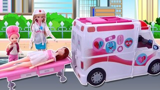 Barbie Theater: Mother fainted at home, five-year-old daughter hurried to call emergency