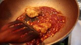 review ไก่ทอดผัดซอสมะเขือเทศ