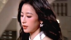 GQ Red Carpet ||. Tentang kecocokan ost drama Korea dan Zhou Yutong!