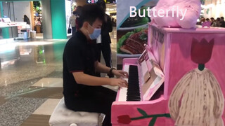 [Music]Playing <Butterfly> wonderfully on the piano