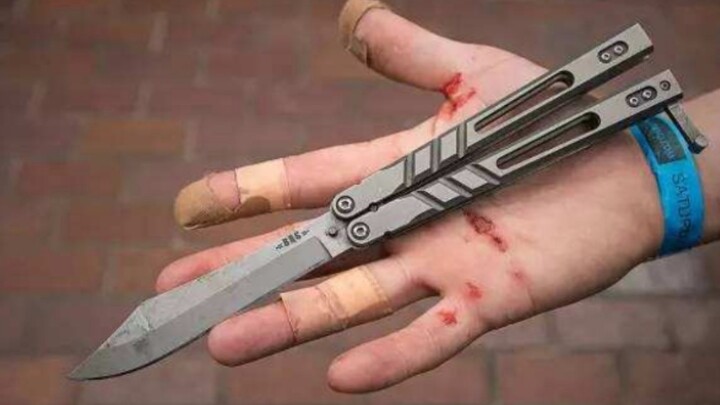 How to Play Fun with A Butterfly Knife