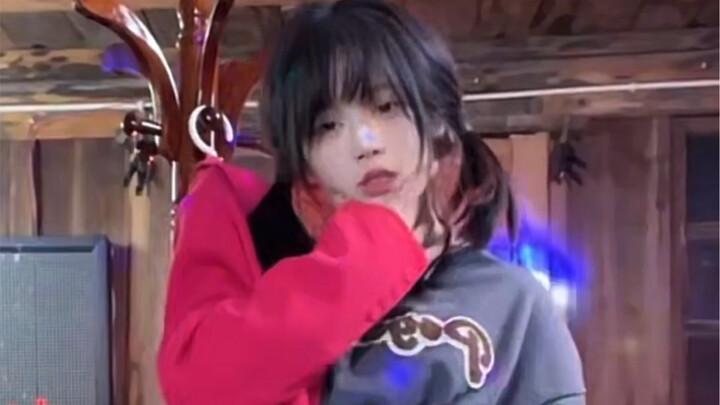 ตู้เสื้อผ้าของชายกระดูกแข็ง