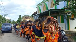 Gak Sengaja Ketemu Barongan Ngamuk di Jalan