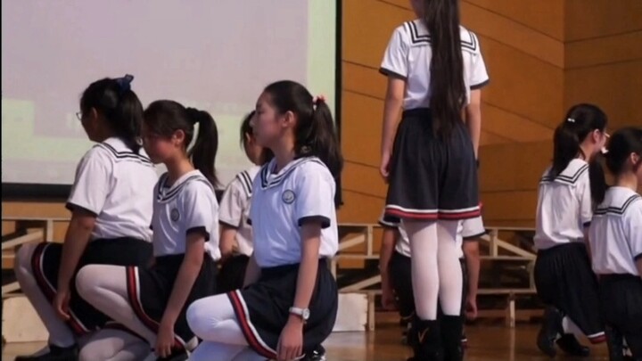เต้นรำในงานเทศกาล