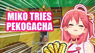 Miko tries Pekogacha! 【Hololive English Sub】