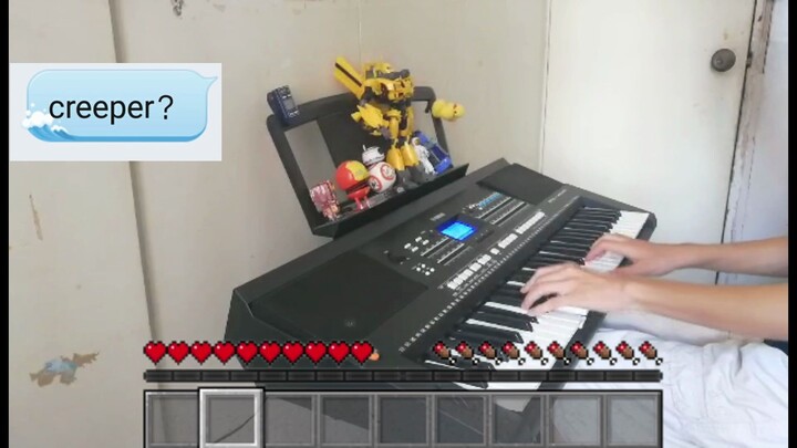 [Music] Creeper Played With Electric Keyboard
