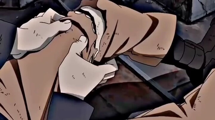 Siapa yang menyelamatkan naruto ?