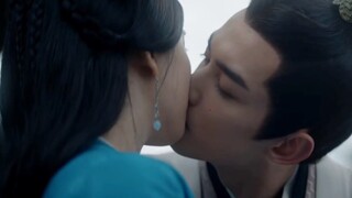 Kiss! The way he looked at her was like he was having an affair with her!!