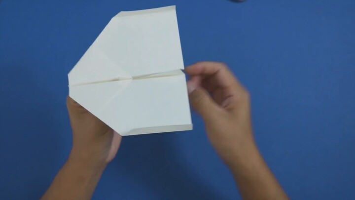 แขวนในอากาศและวงกลม! วิธีการพับหนึ่งล้านของเครื่องบินกระดาษ King of the Air เครื่องบินกระดาษ King of