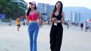 Vietnam Promenade & Beach - 1000 Vietnamese Women Series 34