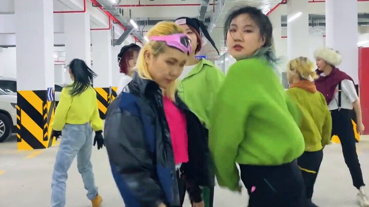 【985】Ini pasti sampul MANIAC paling autentik yang pernah Anda lihat｜Ubi jalar panggang StrayKids yan