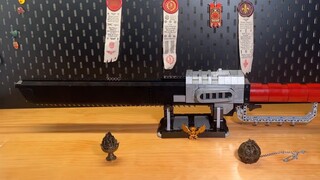 Warhammer 40K LEGO MOC Rotating Chainsword phù hợp hơn với kỷ nguyên 2K của những thanh kiếm xích tr