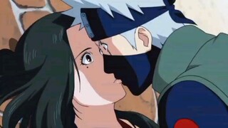 Moment ciuman Kakashi Sensei 😗🤣