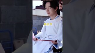 He is very polite #lihongyi #chinesedrama #drama #cdrama #dramachina #thelegendarylifeofqueenlau