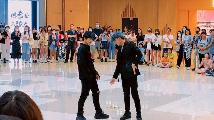 Male fan Baby Don't Stop—NCT U Shanghai Sing and Dance 0605 Korean Dance Roadshow