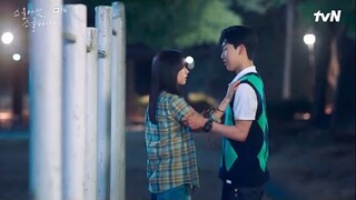 pretty boy comforting Yurim (twenty-five twenty-one) (Ko Yu-rim / Moon Ji-woong)