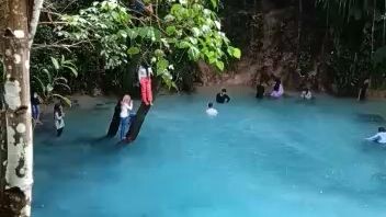 sungai suci Maluku tengah