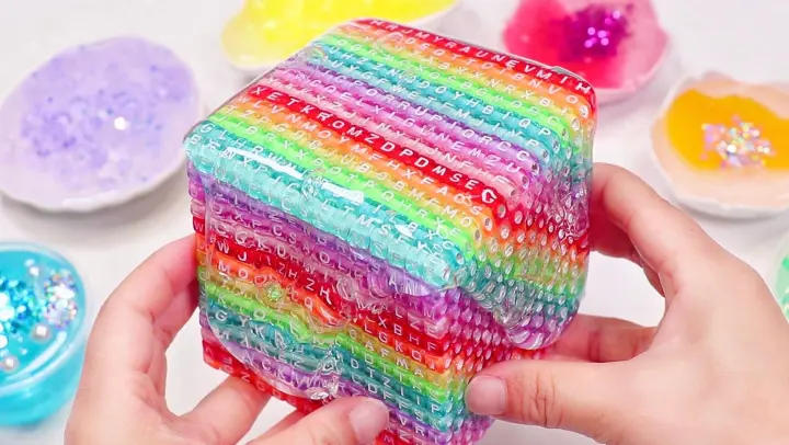 [ASMR] The Rubik's Cube made up of 3375 fillers feels great to stretch