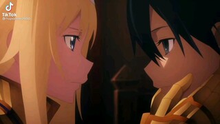 khi Alice hôn lén kirito  và trong đầu kirito kiểu