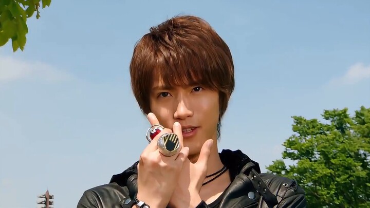 It’s not that male models are unaffordable, but that Kamen Rider is more cost-effective!