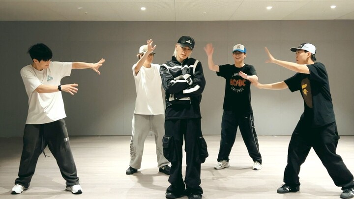 【NCT】Taeyong "Virtual Insanity" Dance Practice