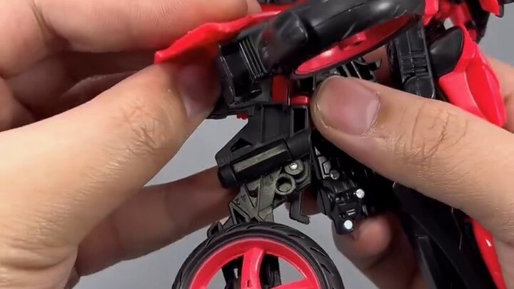 Trong Transformers 2, ba chị em Arcee thực sự có thể hợp nhất? !
