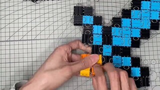 Restore the MC Diamond Sword using 420 binder clips