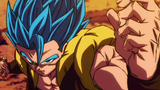 "Pertarungan super seru!! Gogeta vs Broly! Keren sekali!"