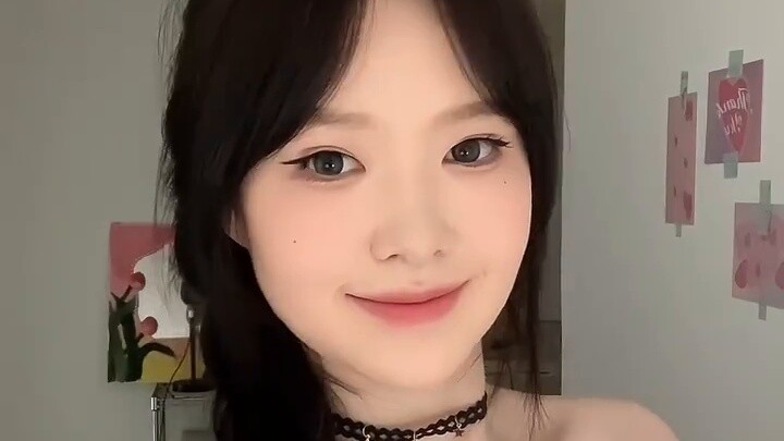 Kiểu tóc tết xoắn giống hệt Yu Shuxin~ thật nhẹ nhàng và điên rồ!