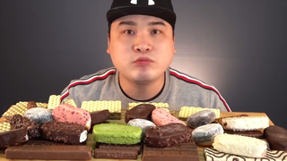 Thánh ăn hàn quốc mukbang ăn kem sô cô la, dâu tây, và kem trà xanh cực ngon #mukbang #asmr