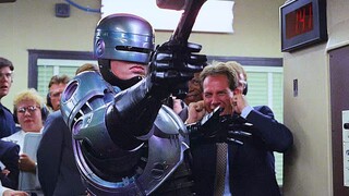 Damn it, he got it again, RoboCop's gun-turning action is engraved in his genes!