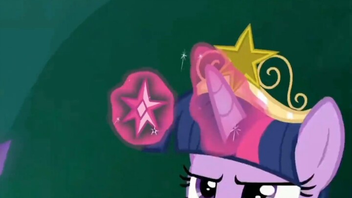 Twilight Sparkle: What the hell is this?