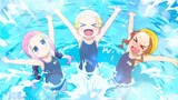 Chloë and Kanna Saikawa playing in the pool!