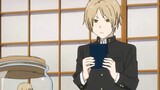When Natsume gets smaller, the cat teacher pretends to be Natsume for a day