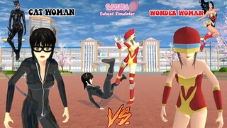 CAT WOMAN VS WONDER WOMAN | SAKURA SCHOOL SIMULATOR (BATTLE OF FIGHT)