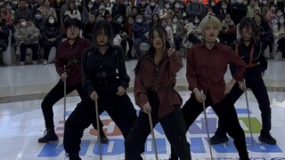 Roadshow Jinan dongkiz lupin mengejutkan! Lima orang terang-terangan bermain dengan tongkat di pusat