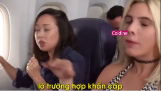 Mệt cái bà ngồi cạnh thế nhỉ