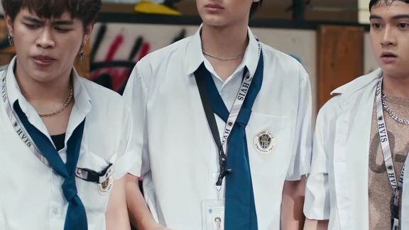 jayjay at si mica nasa section e