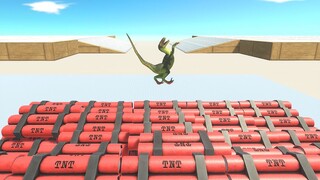 Don't Fall on TNT - Animal Revolt Battle Simulator