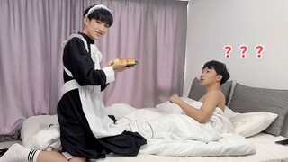 Wear A Maid's Costume To Wake My Boyfriend Up 😳? 当我穿上女仆装叫男朋友起床🔥？！