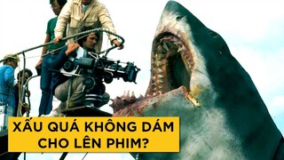 JAWS: ÁC MỘNG BIỂN KHƠI cả TRONG PHIM lẫn NGOÀI ĐỜI