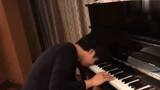 Lang Lang plays with his nose (flying wild bees)