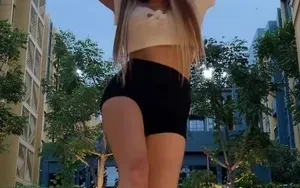จอง