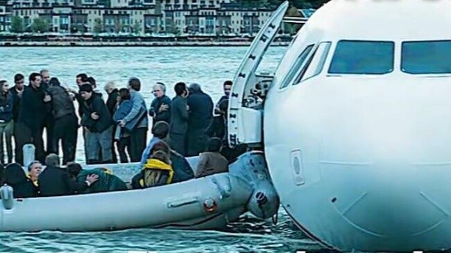 The only case of ditching in history, 155 people miraculously survived!