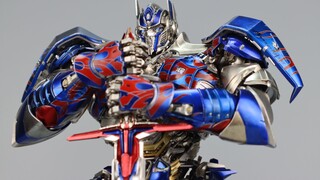 [Model Appreciation] Threezero DLX Knight Optimus Prime