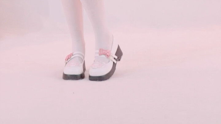 Strawberry Cream Cake～🍓 🍧𝓢𝓽𝓻𝓪𝔀𝓫𝓮𝓻𝓻𝔂 🎀