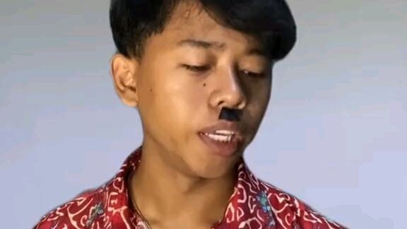 DIAM KAU