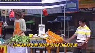 kau nak gaduh jangan libatkan orang yang tiada kena-mengena 😂