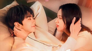 Lin Yi and Zhou Ye play a 'love scene' that causes the bed to collapse in "Everyone Loves Me"