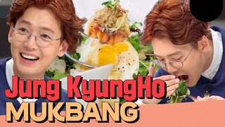 Our crash course instructor Jung Kyung-ho's Mukbang! our teacher eats well now☺